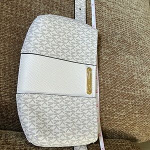 Michael Kors Fanny pack 45” waist NWT